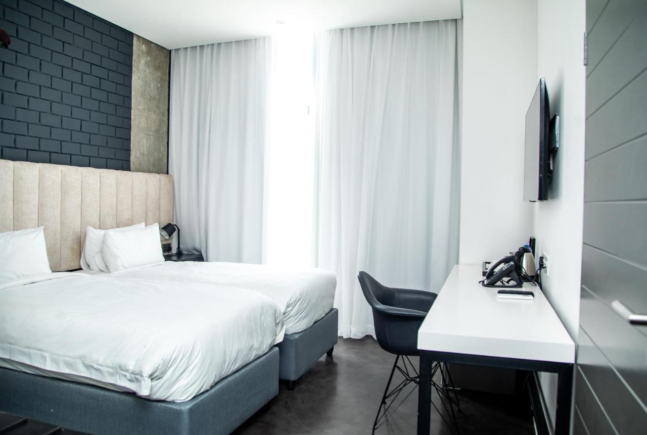 The Urban Hotel Lusaka Dış mekan fotoğraf